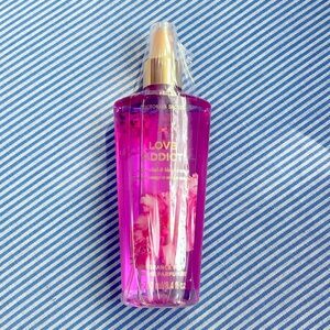 Victoria's Secret Love Addict